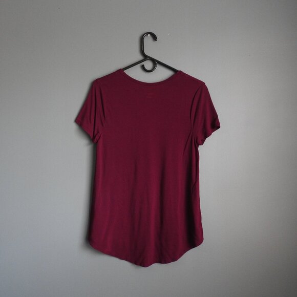 Merona Maroon Scoop Neck Short Sleeve Shirt - Size Medium - Picture 4 of 4